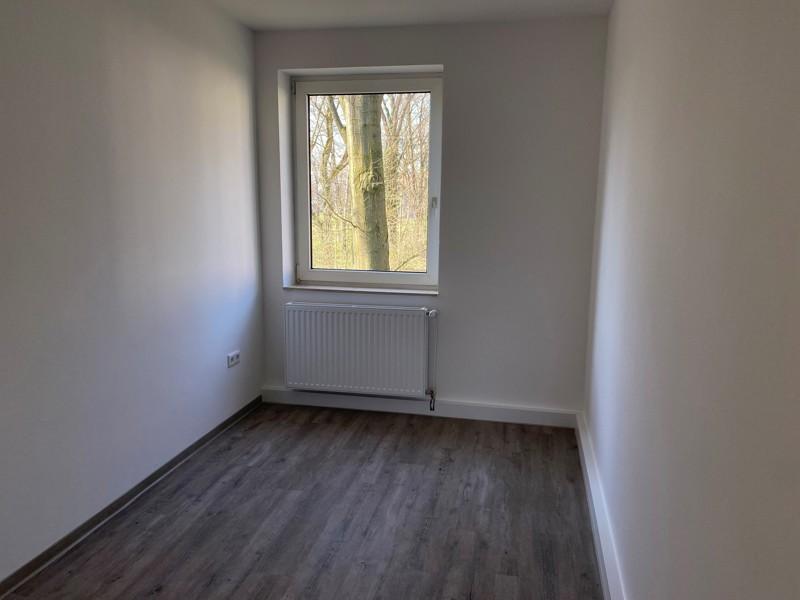 Renovierte 3-Zimmer-Wohnung mit Balkon zimmer