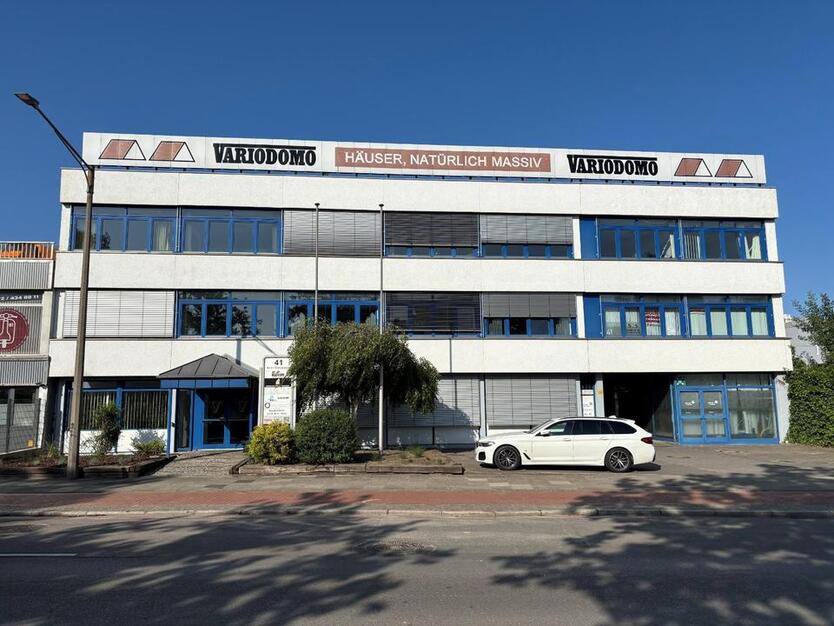 TOP Bürofläche mit vielen Möglichkeiten inkl. PKW-Stellplätze!!! zimmer