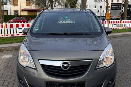 Opel Meriva 166.000 km 3.799 &euro; Bremen 28199