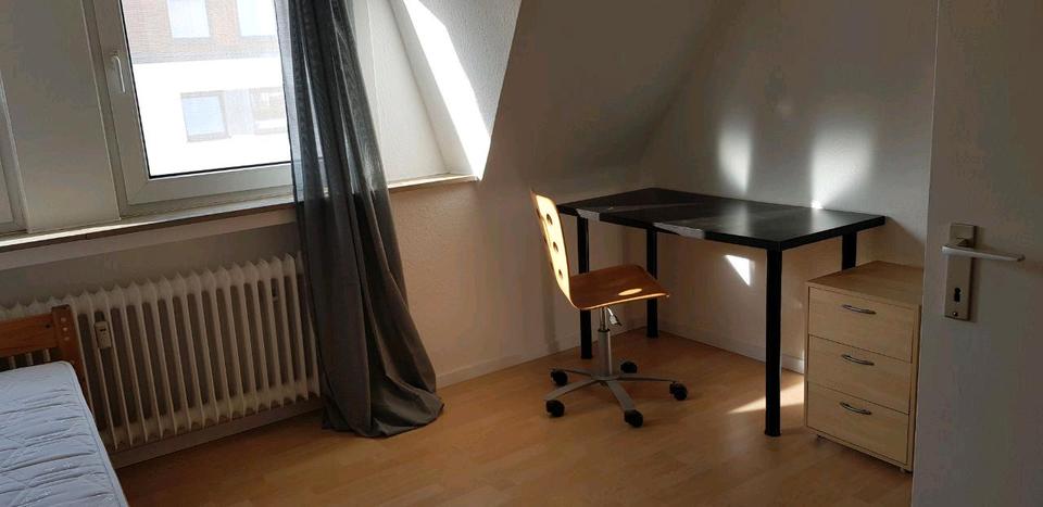 Dachgeschoßwohnung Bremen Findorff - 1 Zimmer, 17 m&sup2;, 65.000&euro; | Angebot:25369386