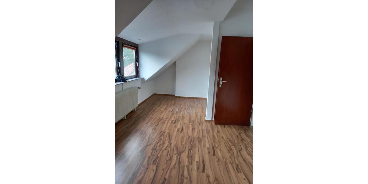 Dachgeschoßwohnung Bremen Huchting - 2 Zimmer, 40 m&sup2;, 550&euro; | Angebot:25175376