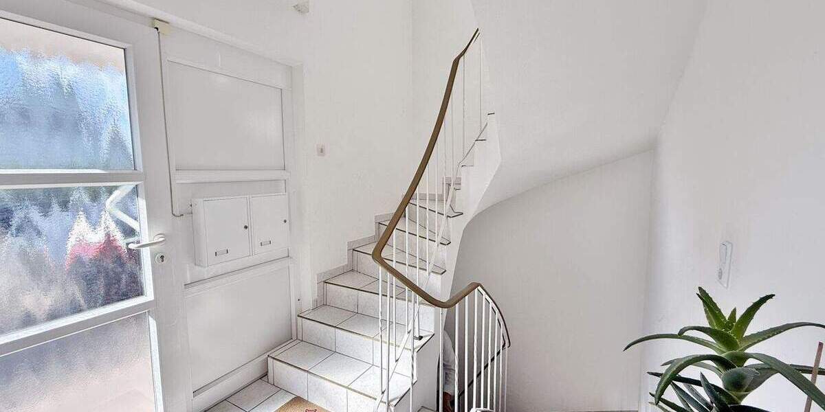 Mehrfamilienhaus, Wohnhaus Delmenhorst Bungerhof - 9 Zimmer, 251 m&sup2;, 479.000&euro; | Angebot:23790170