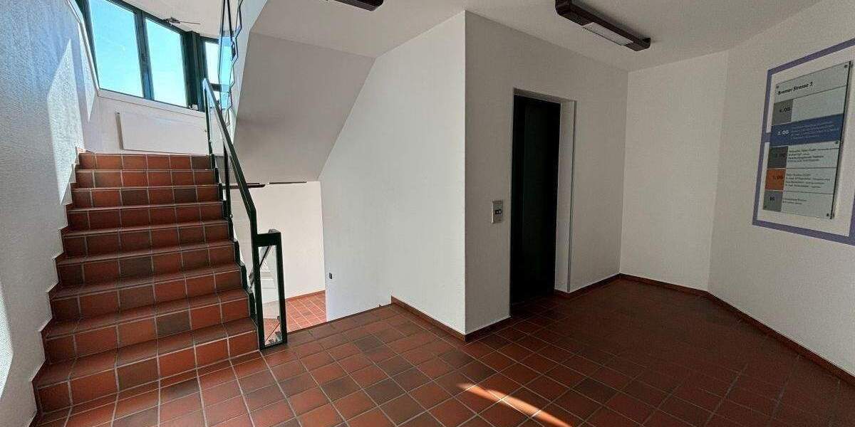 Gewerbeobjekt Stuhr Brinkum - 7 Zimmer, 150 m&sup2;, 285.000&euro; | Angebot:25671464