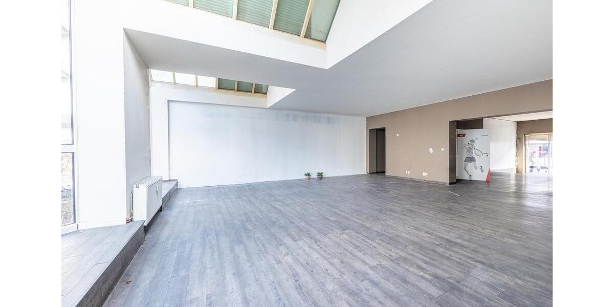 Gewerbeobjekt Bremen Neustadt - 2.100&euro; | Angebot:23882137