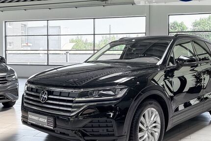 VW Touareg 22.282 km 54.480 &euro; Bremen 28217