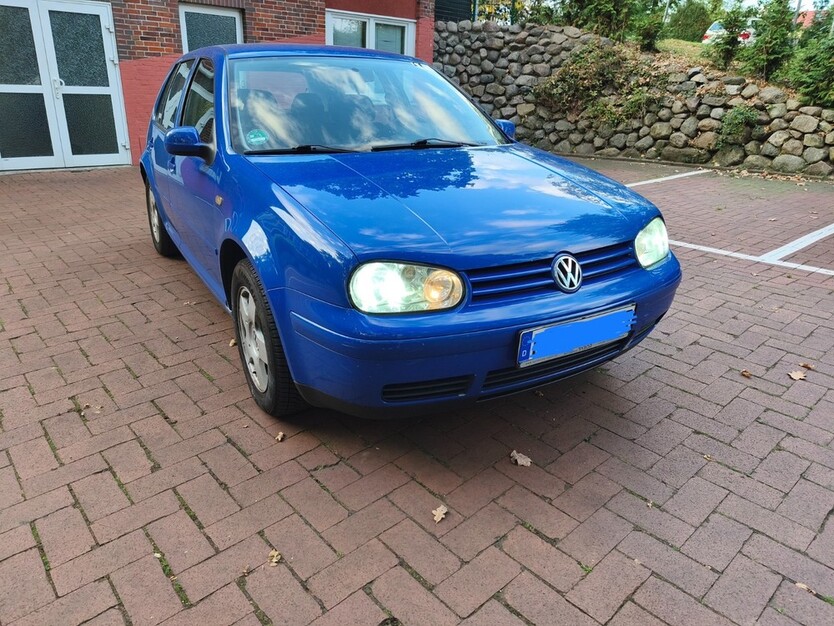VW Golf 216.927 km 2.660 € Bremen 28195