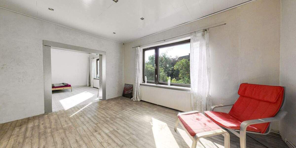 Mehrfamilienhaus, Wohnhaus Ganderkesee - 9 Zimmer, 210 m&sup2;, 399.000&euro; | Angebot:25693011