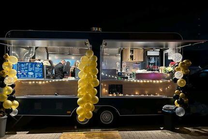 Smash Burger 27 – Premium Foodtruck DanStep Highclass 2023 zimmer