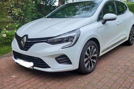 Renault Clio 87.000 km 14.800 &euro; Reeßum 27367
