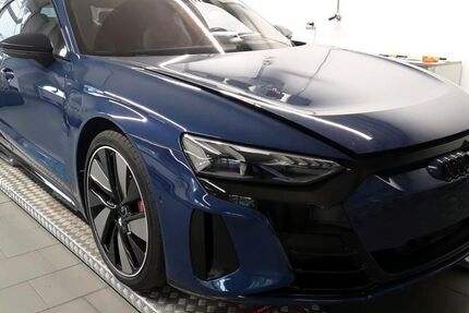Audi e-tron GT 35.933 km 49.500 &euro; Bremen 28213