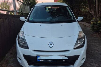 Renault Clio 127.000 km 3.250 &euro; Hambergen 27729