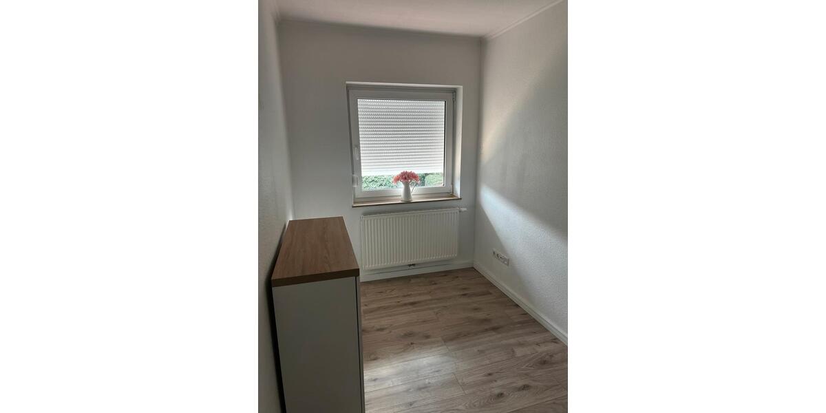 Reihenhaus Delmenhorst Düsternort - 4.5 Zimmer, 99 m&sup2;, 1.250&euro; | Angebot:26087235