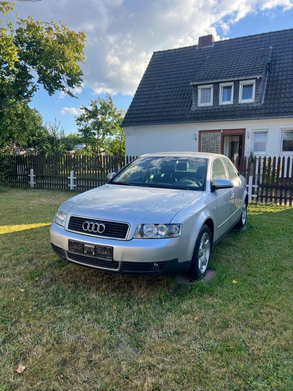 Audi A4 177.669 km 3.400 € Delmenhorst 27753