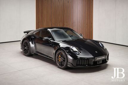 Porsche 992 1.875 km 299.850 &euro; Stuhr 28816