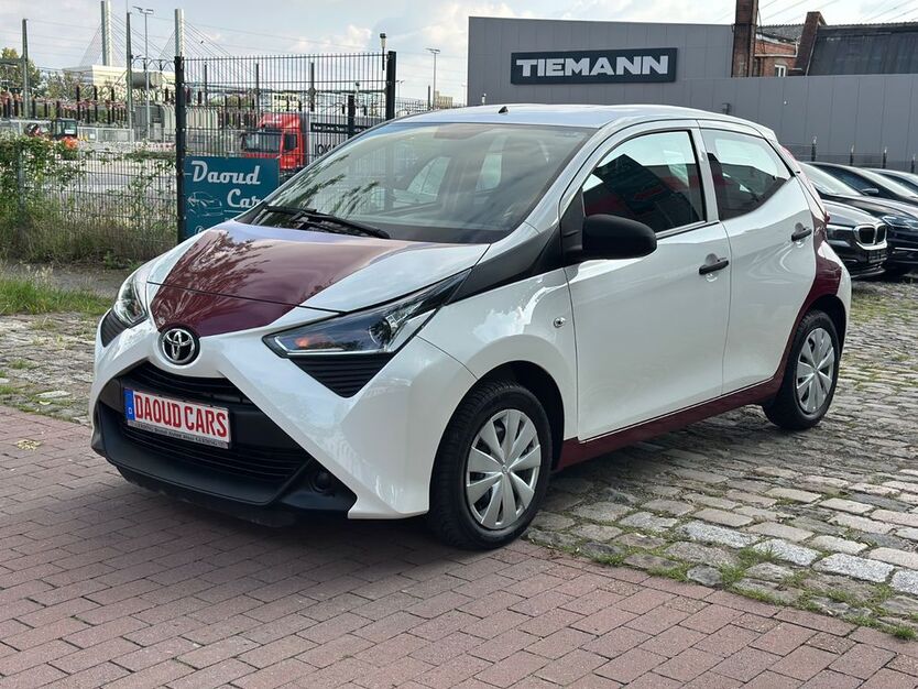 Toyota Aygo (X) 85.000 km 7.999 € Bremen 28199