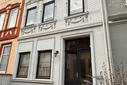 Haus Bremen Walle - 7 Zimmer, 155 m&sup2;, 349.000&euro; | Angebot:26083308