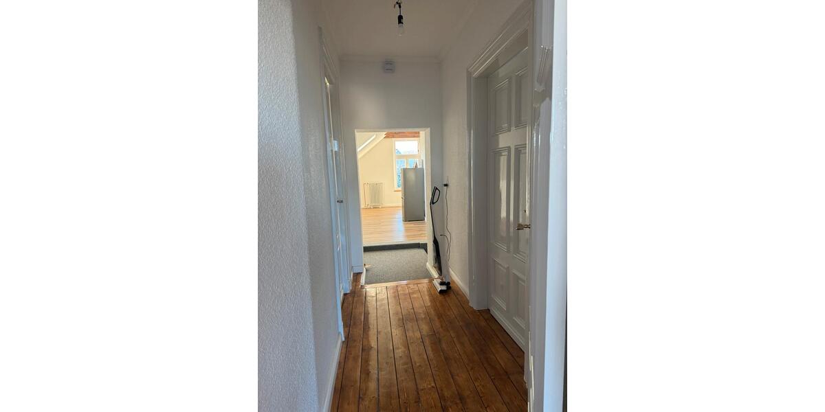 Dachgeschoßwohnung Bremen Blumenthal - 2.5 Zimmer, 66 m&sup2;, 845&euro; | Angebot:25150612