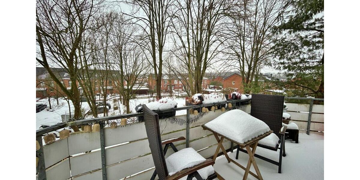 Dachgeschoßwohnung Weyhe - 2.5 Zimmer, 65 m&sup2;, 750&euro; | Angebot:24659328