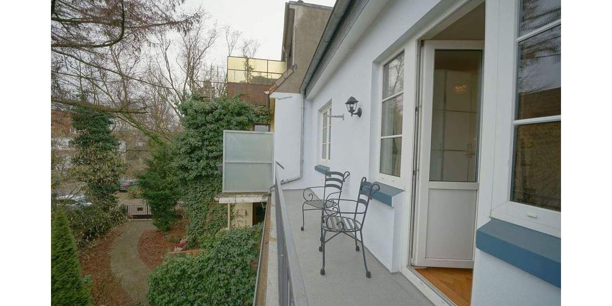 Reihenmittelhaus Bremen Schwachhausen - 8 Zimmer, 207 m&sup2;, 969.000&euro; | Angebot:25769345