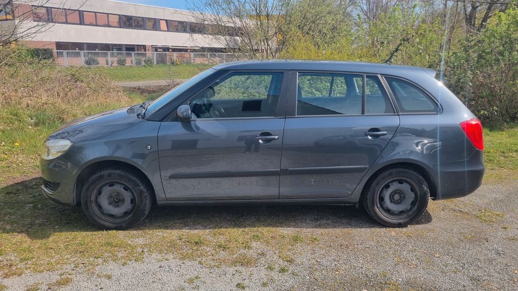 Skoda Fabia 170.192 km 2.699 &euro; Achim 28832