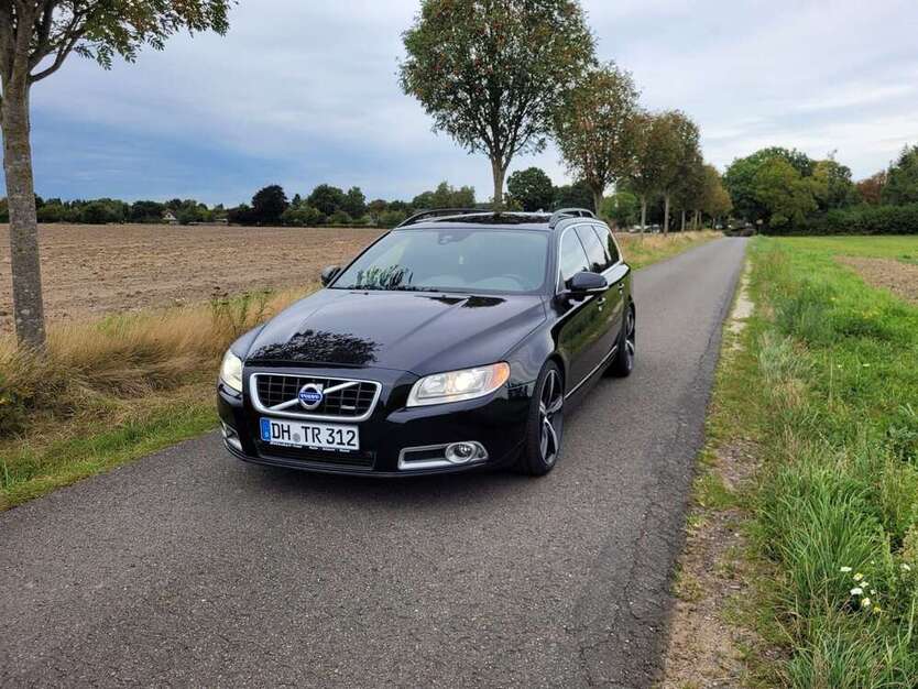 V70