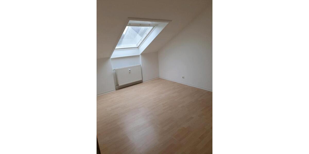 Dachgeschoßwohnung Bremen Östliche Vorstadt - 3 Zimmer, 64 m&sup2;, 1.000&euro; | Angebot:25098915