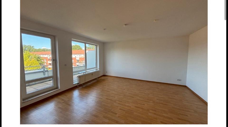 Dachgeschoßwohnung Bremen Walle - 2 Zimmer, 63 m&sup2;, 810&euro; | Angebot:25238824