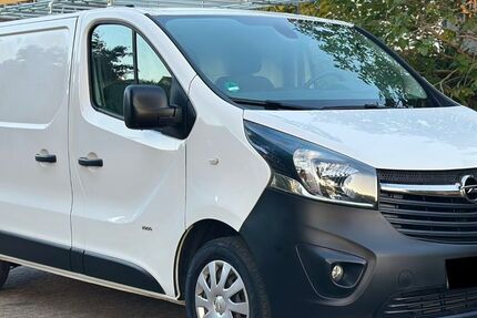Opel Vivaro 60.000 km 10.900 € Oyten 28876