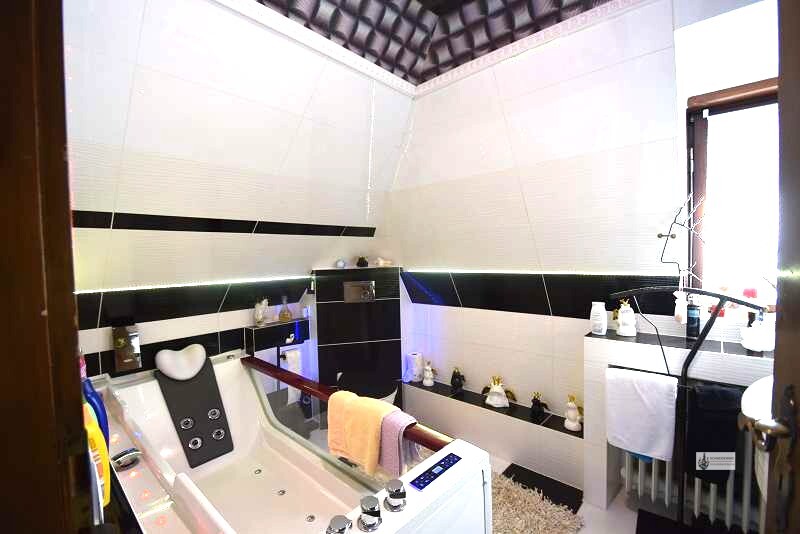 Urlaubsfeeling jeden Tag – Modernes Einfamilienhaus mit Pool, Whirlpool & PV-Anlage - Einfamilienhaus Syke Syke | Angebot:27090927