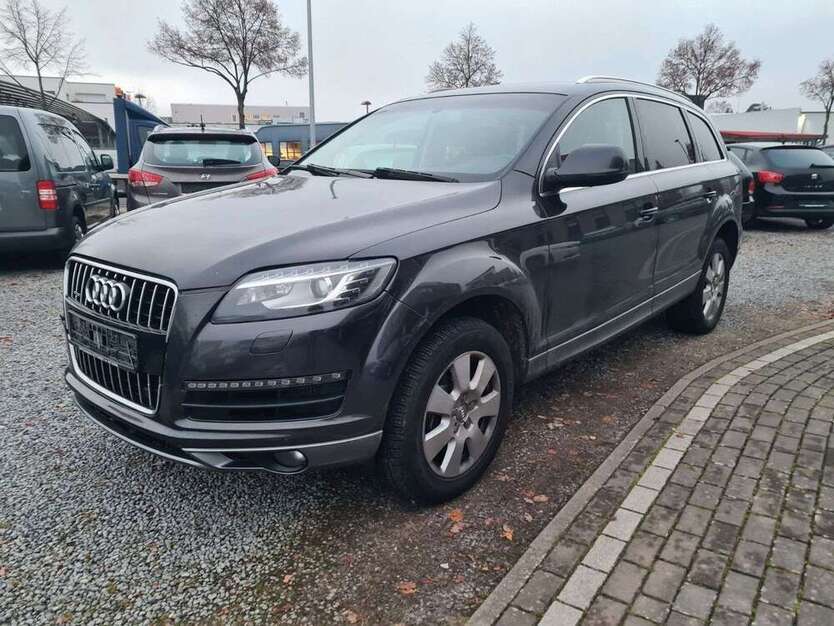 Q7