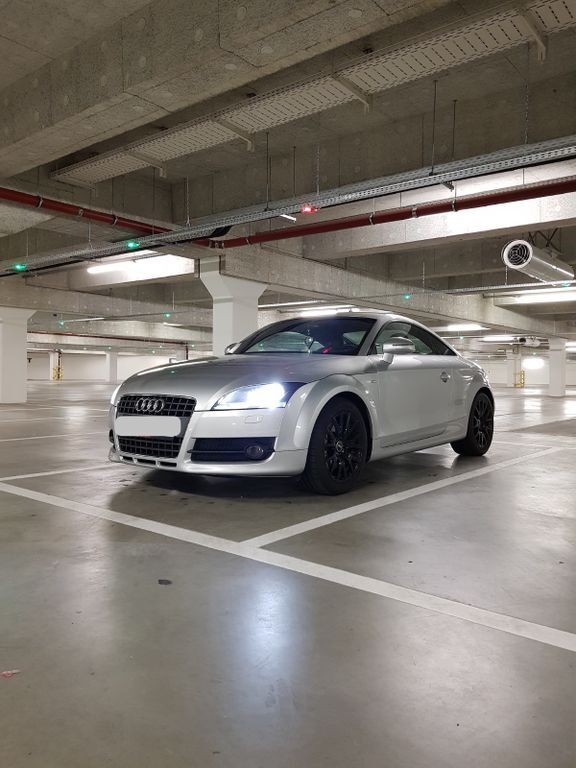 Audi TT 183.000 km 8.900 € Bremen 28755