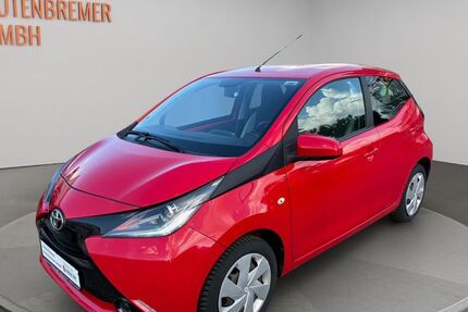Toyota Aygo (X) 64.455 km 6.945 &euro; Bremen OT Hemelingen 28207