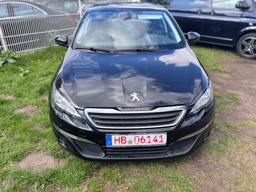 Peugeot 308 211.000 km 2.999 € Bremen 28717