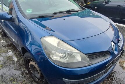 Renault Clio 160.000 km 990 &euro; Achim 28832