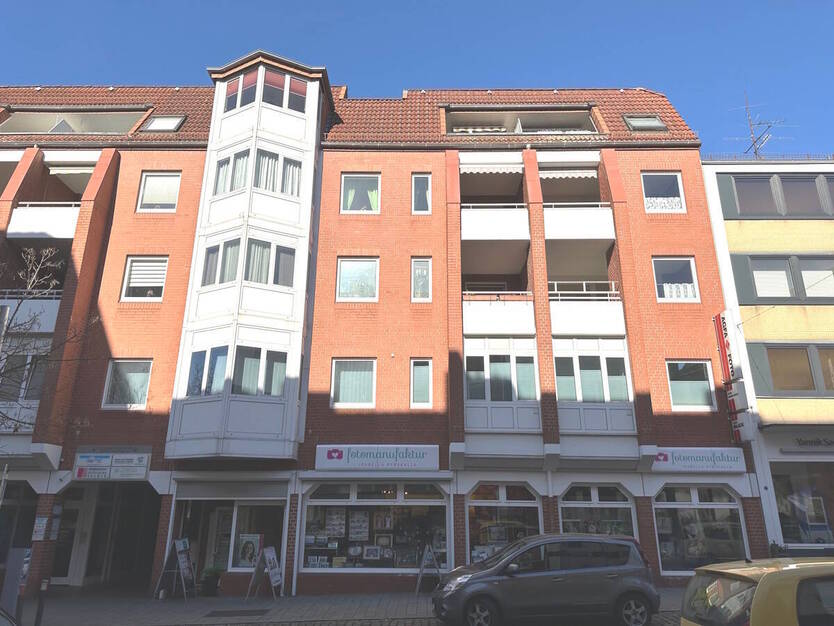 PURNHAGEN-IMMOBILIEN - 3-Zimmer-Eigentumswohnung mit Tiefgarage im Herzen von Bremen-Vegesack 3 zimmer