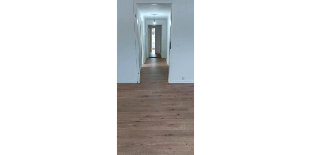 Dachgeschoßwohnung Ottersberg - 3 Zimmer, 83 m&sup2;, 850&euro; | Angebot:26655671