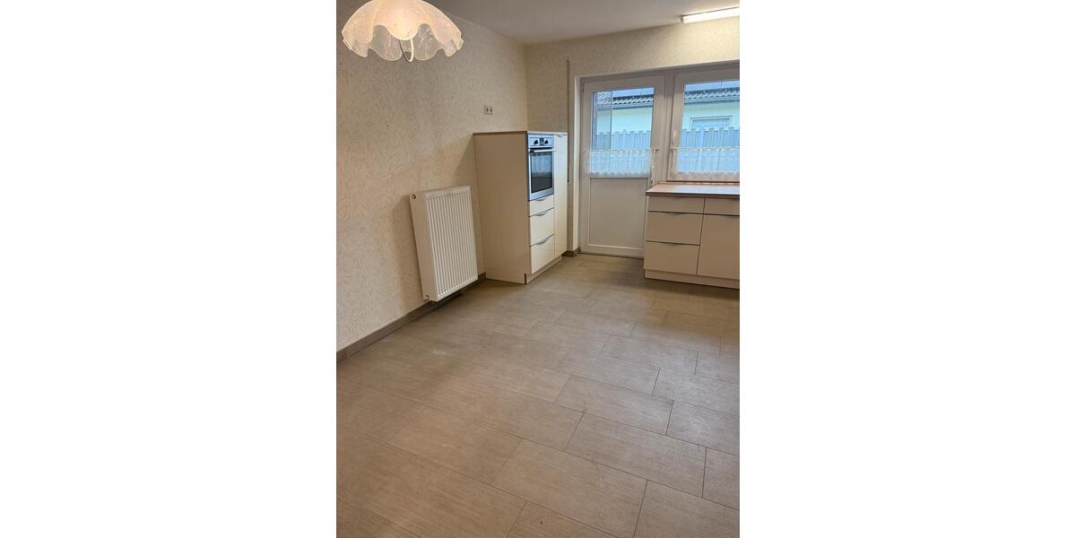 Bungalow Hambergen - 3 Zimmer, 125 m&sup2;, 1.300&euro; | Angebot:25452573