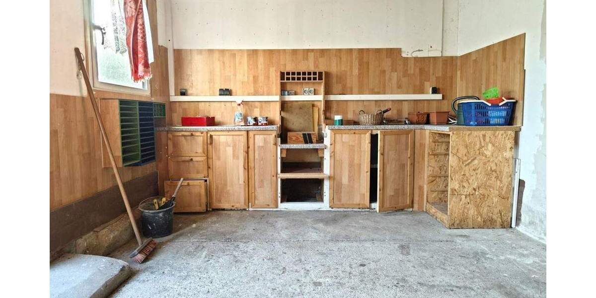 Mehrfamilienhaus, Wohnhaus Bremen Burg-Grambke - 6 Zimmer, 150 m&sup2;, 295.000&euro; | Angebot:25821544