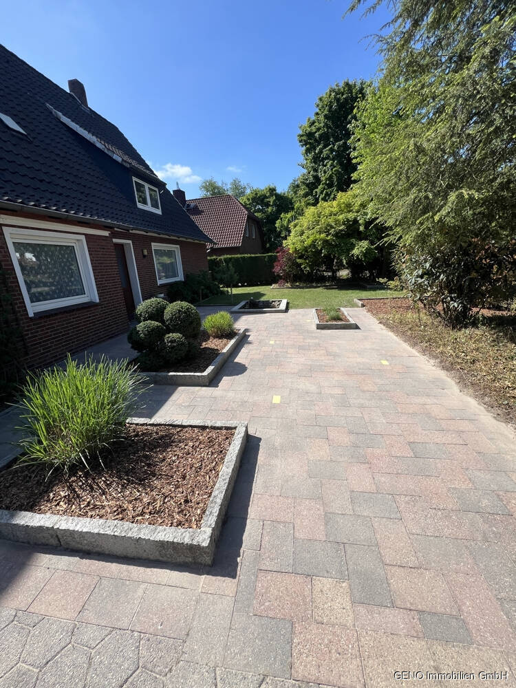 Tolles 1-2 Familienhaus in einzigartiger Lage