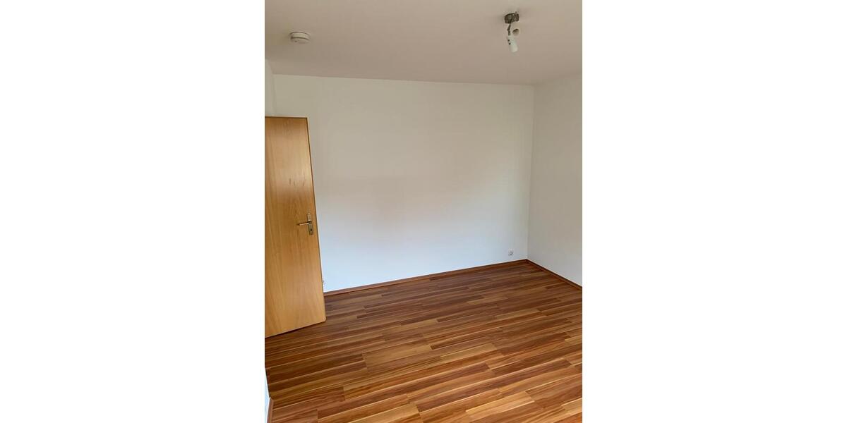 Etagenwohnung Bremen Vegesack - 3 Zimmer, 82 m&sup2;, 900&euro; | Angebot:26522887