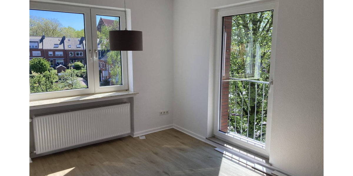 Etagenwohnung Bremen Altstadt - 3 Zimmer, 80 m&sup2;, 900&euro; | Angebot:26472806