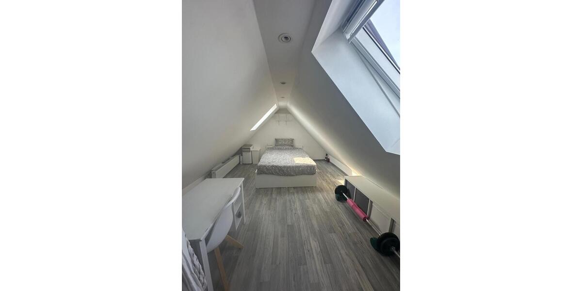 Dachgeschoßwohnung Ganderkesee - 5 Zimmer, 110 m&sup2;, 1.250&euro; | Angebot:26647165