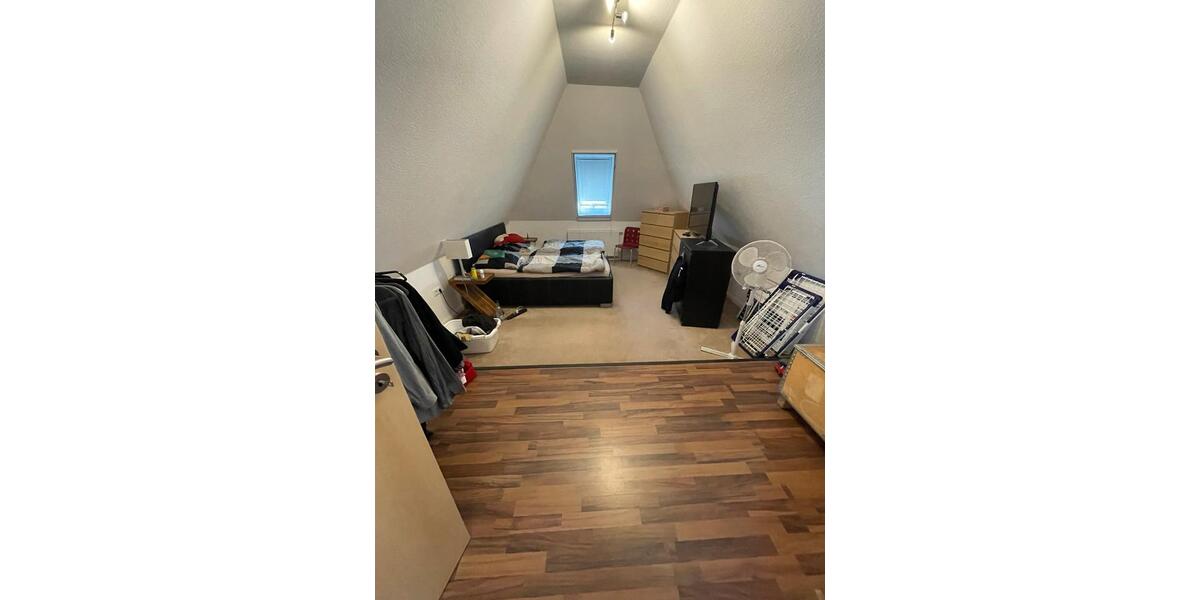 Dachgeschoßwohnung Weyhe - 3.5 Zimmer, 92 m&sup2;, 245.000&euro; | Angebot:25267899