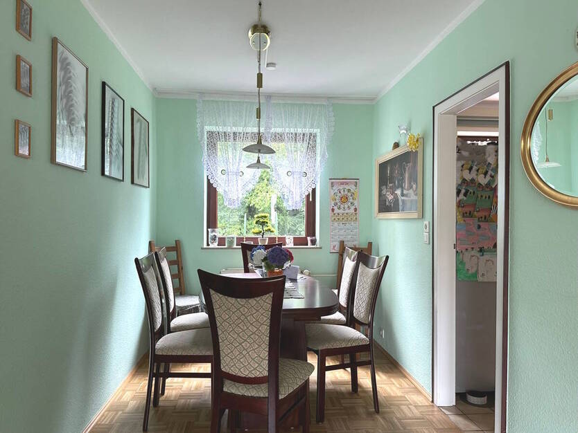 PURNHAGEN-IMMOBILIEN - 4-Zimmer-Eigentumswohnung mit Loggia und Tiefgaragenstellplatz in Bremen-Lesum 4 zimmer