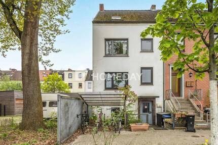 Viel Raum für Ideen: Charmantes Endhaus mit Garten, Balkonen und Sauna