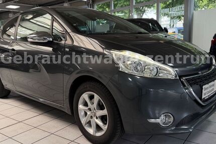 Peugeot 208 68.000 km 5.990 &euro; Bremen 28207