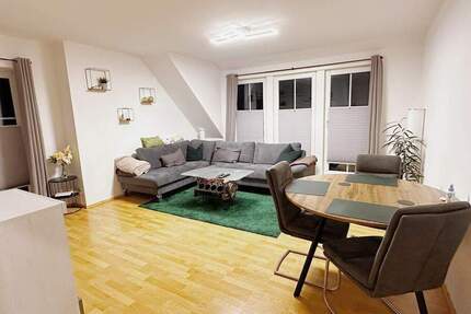 großzügige 3 Zimmer Wohnung mit Einbauküche und Balkon 3 zimmer