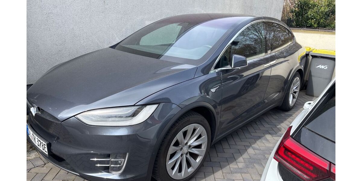 Tesla Model X 96.000 km 40.500 &euro; Syke 28857