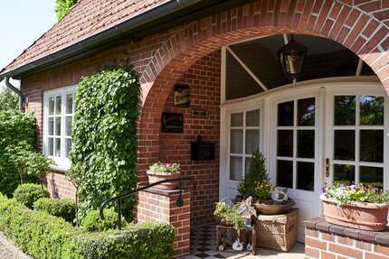 Haus Thedinghausen - 7 Zimmer, 325 m&sup2;, 750.000&euro; | Angebot:26468526