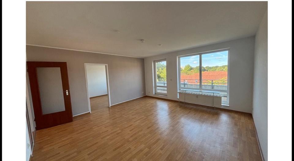 Dachgeschoßwohnung Bremen Walle - 2 Zimmer, 63 m&sup2;, 810&euro; | Angebot:25238824